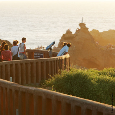 de la decouverte a azureva anglet 